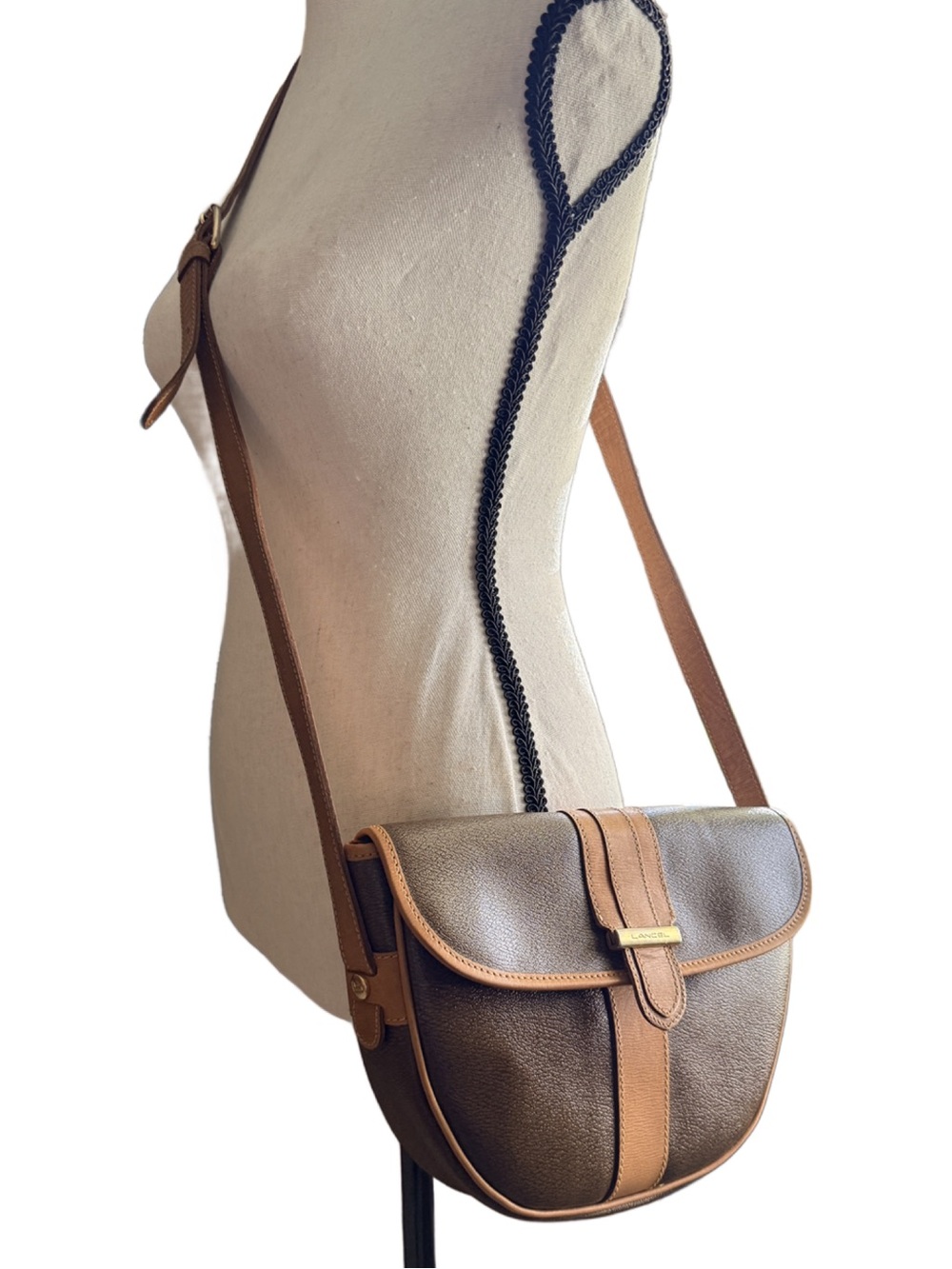 Vintage Lancel Brown & Tan Leather Crossbody Saddle Bag | Made in France - Picture 5 of 16